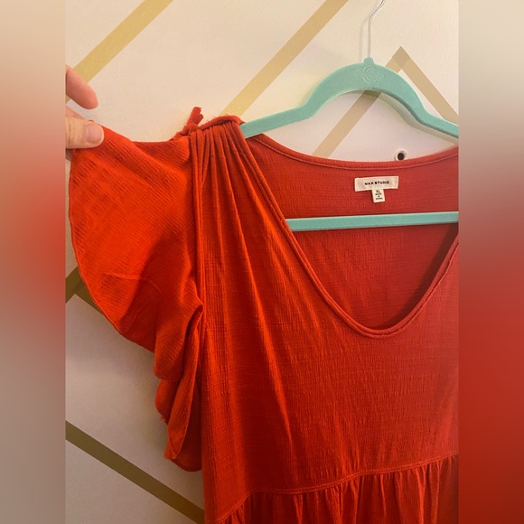 Max Studio Soft Red Tiered Spring Dress w/ Tied Flutter Sleeves - Picture 4 of 4